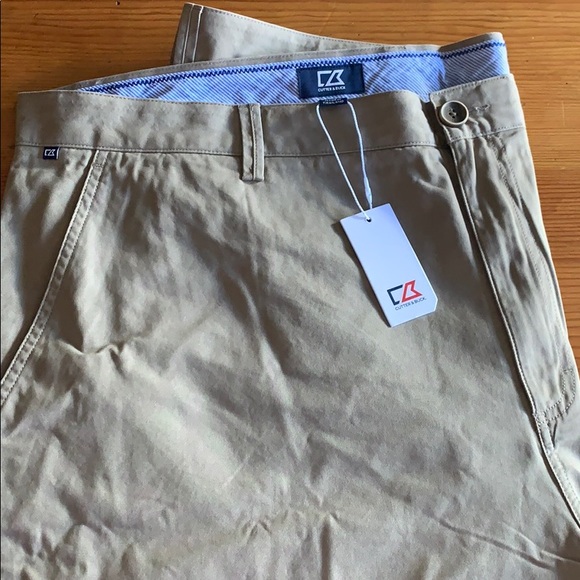 Men’s Cutter & Buck shorts - Picture 1 of 4